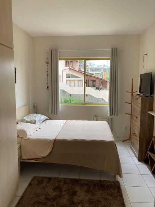 De 2 Quartos Na Frente Da De Canajure * Florianópolis